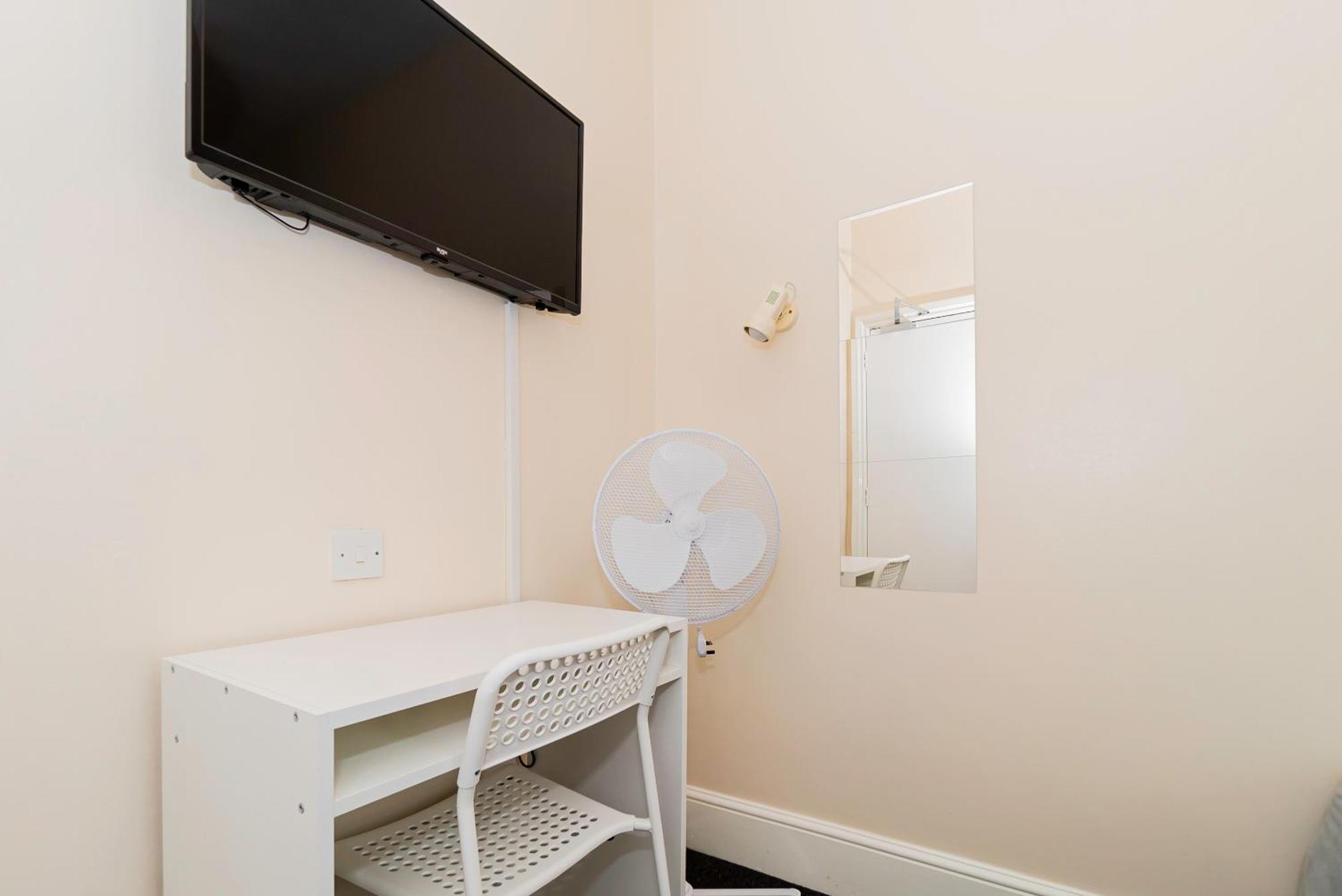Shirley House 5, Guest House, Self Catering, Self Check In With Smart Locks, Use Of Fully Equipped Kitchen, Close To City Centre, Ideal For Longer Stays And Fawley Contractors Southampton Esterno foto
