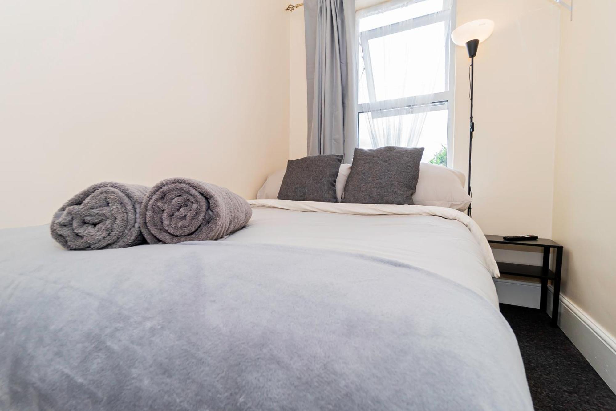 Shirley House 5, Guest House, Self Catering, Self Check In With Smart Locks, Use Of Fully Equipped Kitchen, Close To City Centre, Ideal For Longer Stays And Fawley Contractors Southampton Esterno foto